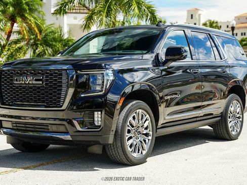 Used 2023 GMC Yukon Denali Ultimate AWD/4WD image 12
