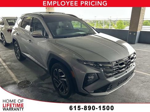 Used 2025 Hyundai Tucson Limited AWD/4WD image 1