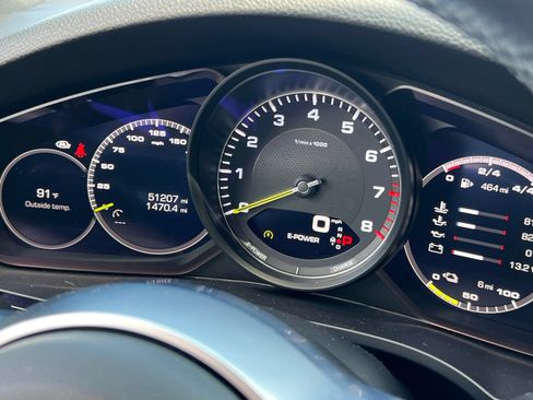 Certified 2020 Porsche Cayenne E-Hybrid AWD/4WD image 26