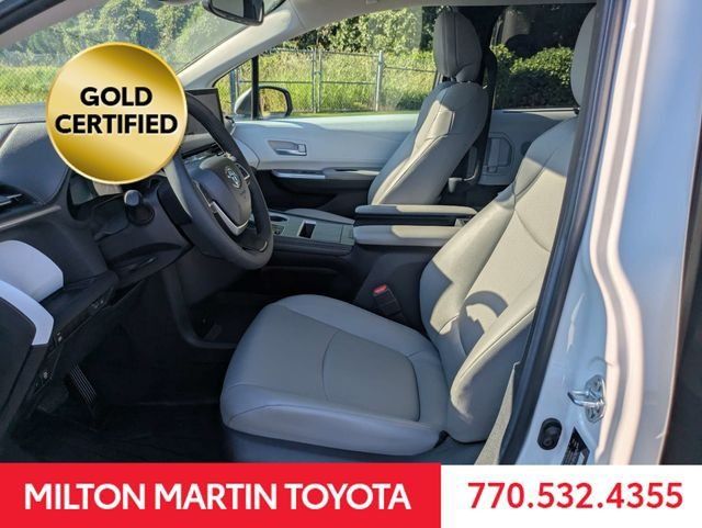 Certified 2026 Toyota Sienna XLE FWD image 22