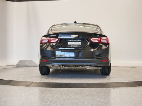 Used 2020 Chevrolet Malibu LT image 43