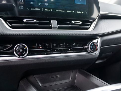 New 2026 Chevrolet Equinox LT w/ LPO, Floor Liner Package image 22