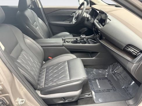 Used 2023 Nissan Rogue Platinum w/ Platinum Premium Package image 19