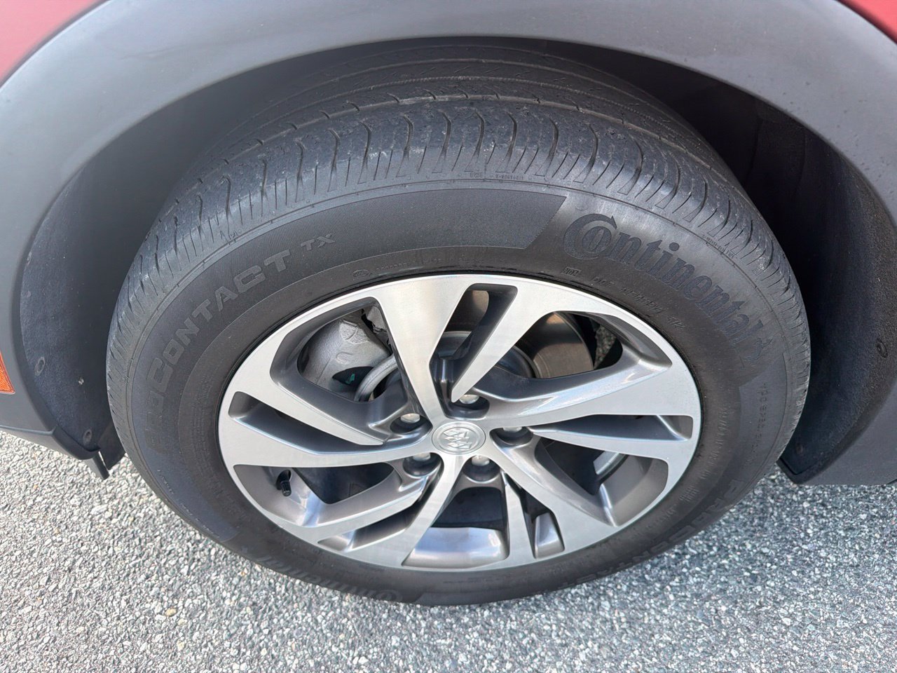 Used 2021 Buick Envision Essence FWD image 11