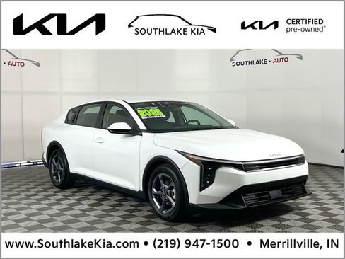 Certified 2025 Kia K4 LXS image 1