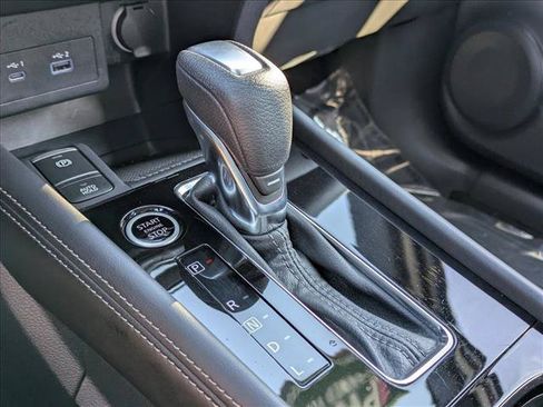 Used 2023 Nissan Kicks SR w/ SR Premium Package FWD image 13