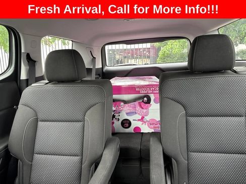 Used 2023 GMC Acadia SLE w/ Driver Convenience Package AWD/4WD image 14