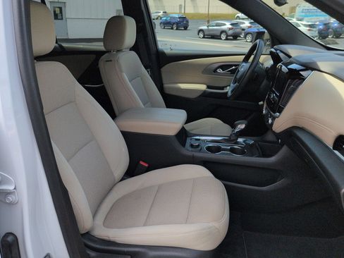 Certified 2022 Chevrolet Traverse LS AWD/4WD image 28