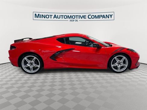 Used 2021 Chevrolet Corvette Stingray Preferred Cpe w/ Z51 Performance Package RWD image 9