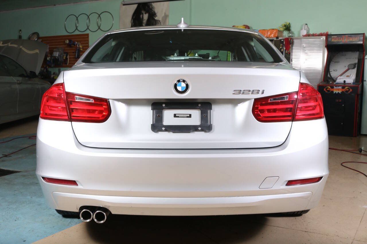 Used 2013 BMW 328i Sedan RWD image 20