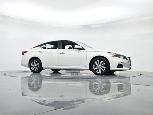 Used 2022 Nissan Altima 2.5 S image 32