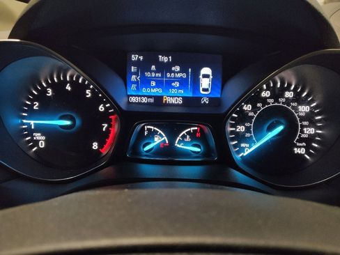 Used 2017 Ford Escape Titanium image 23