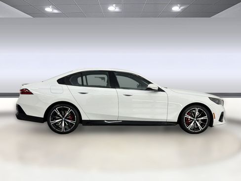 New 2027 BMW 530i w/ M Sport Package RWD image 7