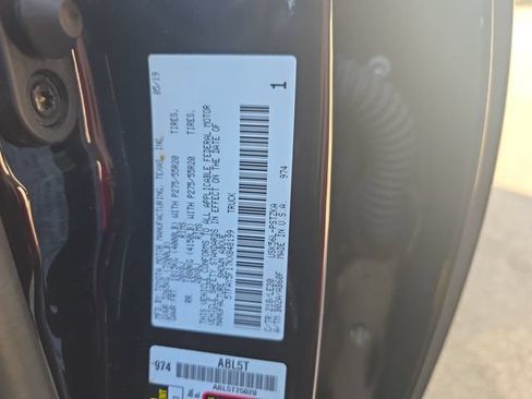 Used 2019 Toyota Tundra Platinum AWD/4WD image 35