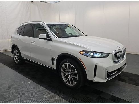 Used 2026 BMW X5 xDrive40i w/ Climate Comfort Package AWD/4WD image 3