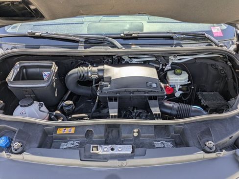 Used 2019 Mercedes-Benz Sprinter 2500 image 21