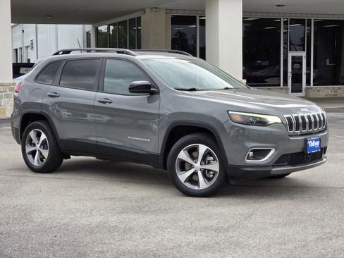 Used 2022 Jeep Cherokee Limited AWD/4WD image 2