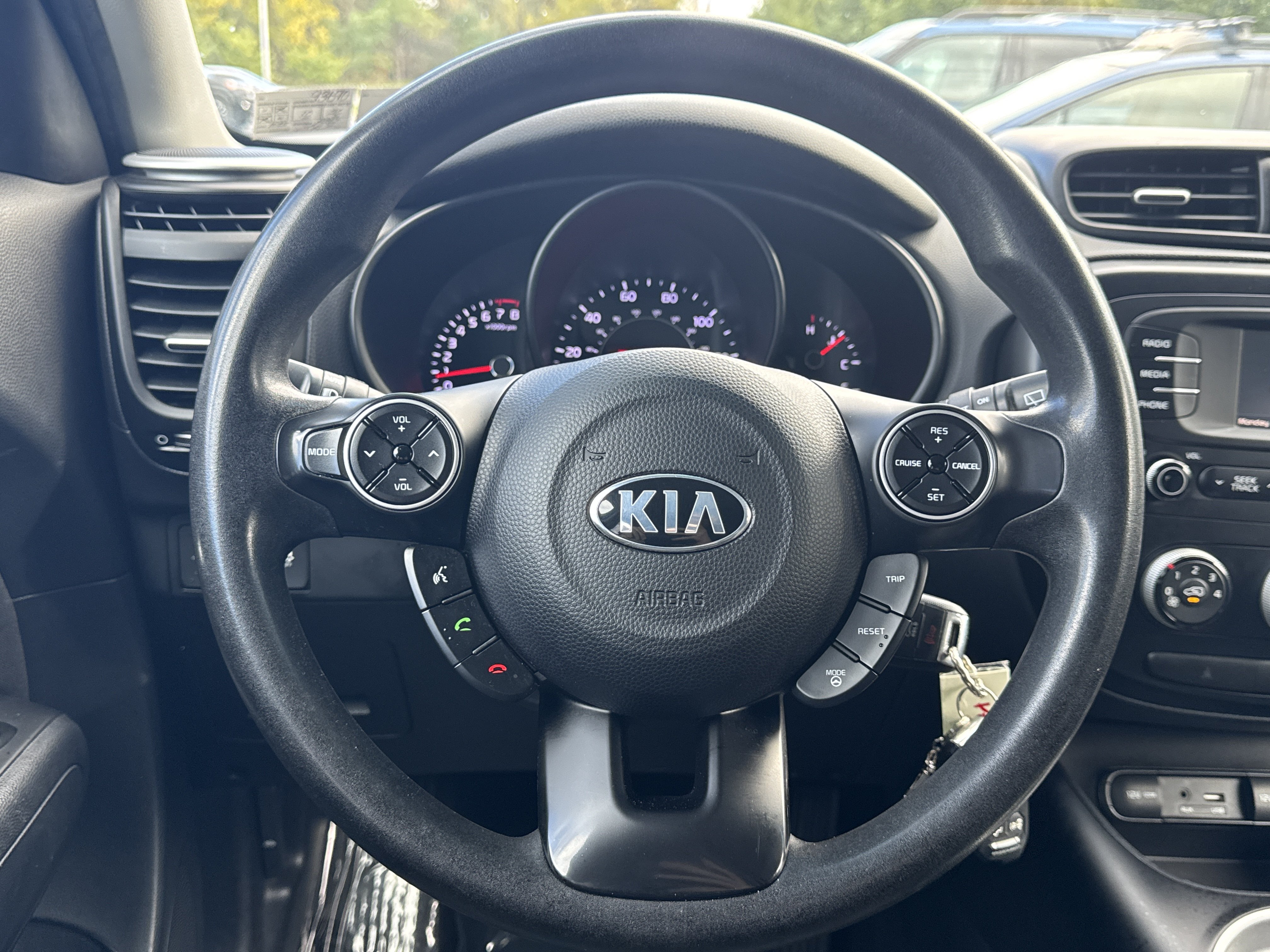 Used 2016 Kia Soul + FWD image 3