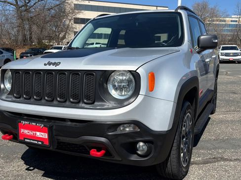 Used 2016 Jeep Renegade Trailhawk image 15