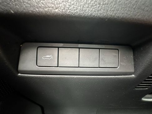 Used 2025 MAZDA CX-50 AWD 2.5 S w/ Preferred Package image 18