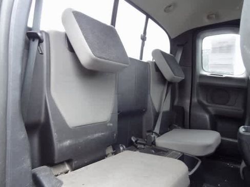 Used 2017 Toyota Tacoma SR5 w/ Tow Package image 17