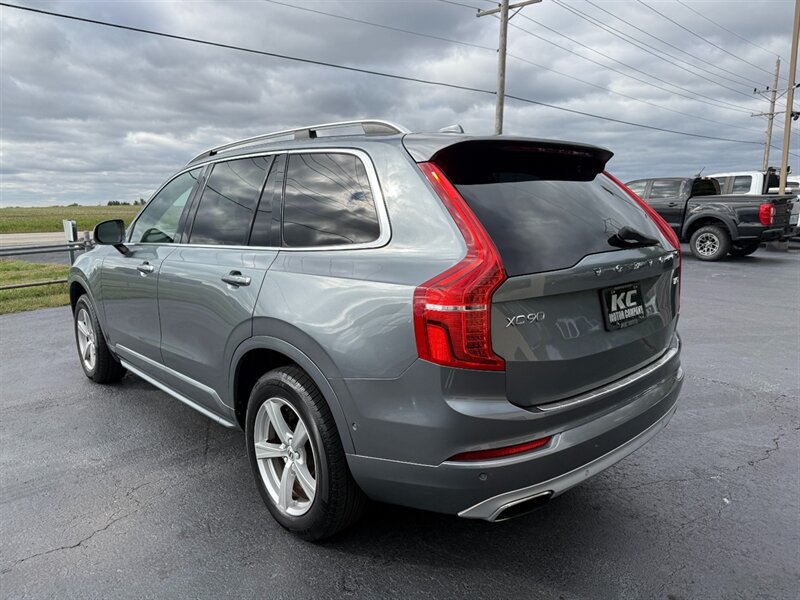 Used 2017 Volvo XC90 T5 Momentum w/ Vision Package FWD image 9