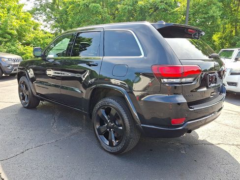 Used 2015 Jeep Grand Cherokee Altitude AWD/4WD image 4