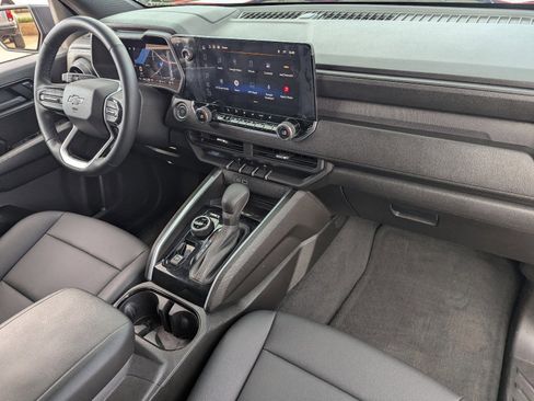 Used 2025 Chevrolet Colorado Trail Boss image 13