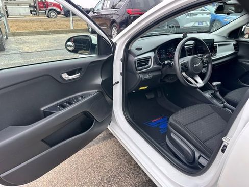 Used 2023 Kia Rio S image 9