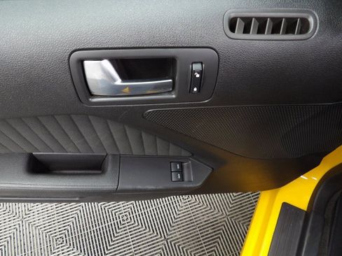 Used 2013 Ford Mustang Boss 302 w/ Boss 302 Accessory Pkg image 38