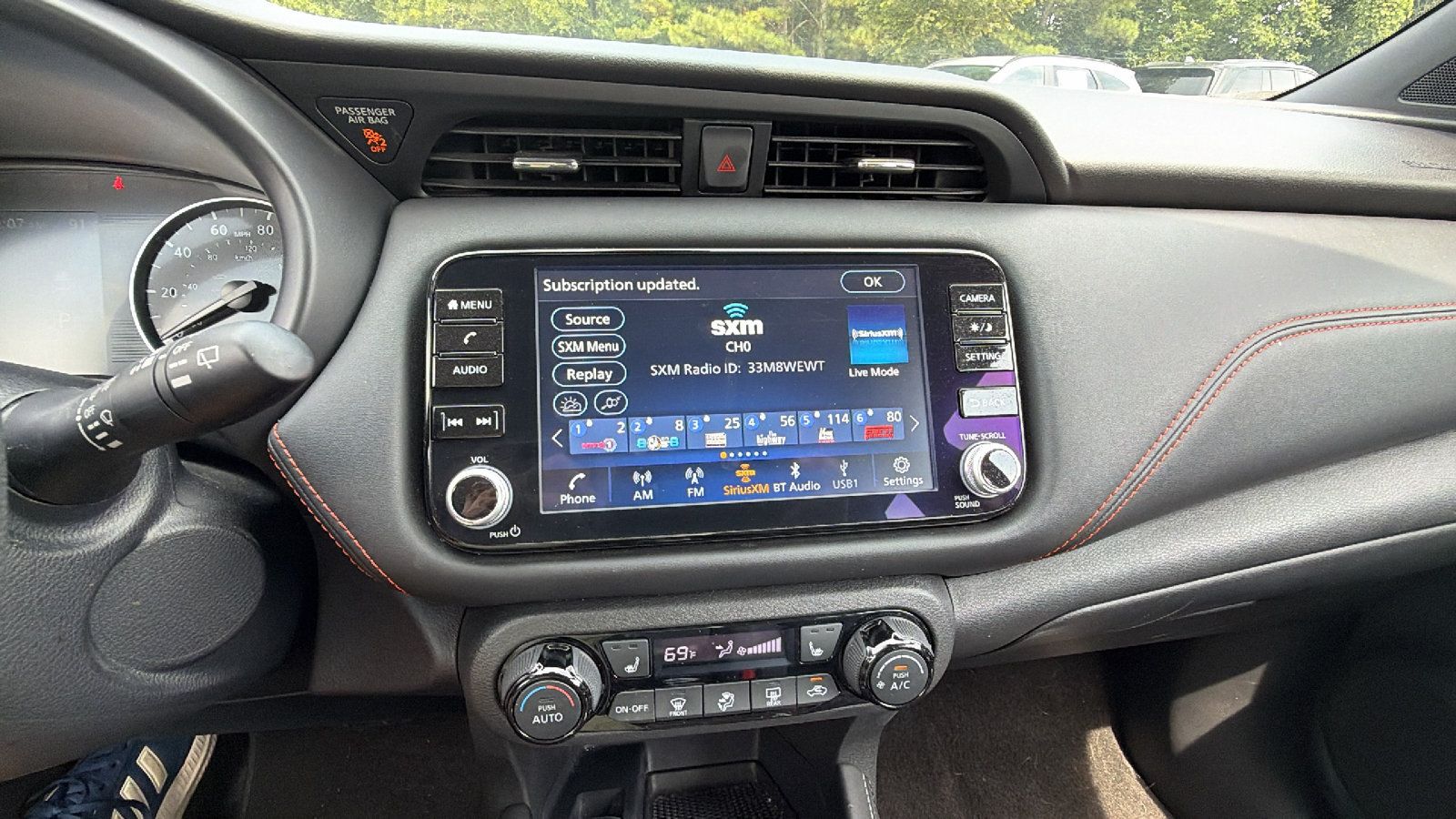 Used 2024 Nissan Kicks SR w/ SR Premium Package FWD image 31