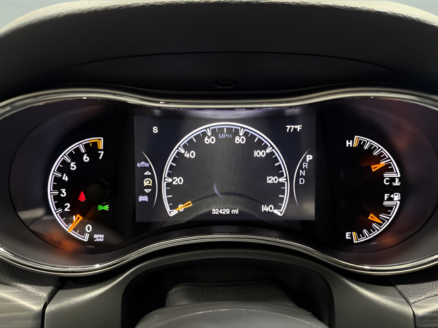 Used 2020 Jeep Grand Cherokee Altitude RWD image 18