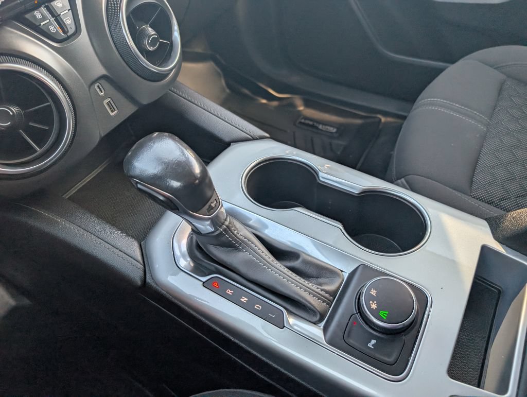 Used 2020 Chevrolet Blazer LT FWD image 23