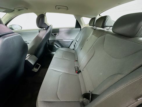 Used 2025 Kia K4 LXS image 26
