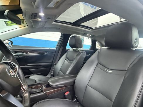 Used 2015 Cadillac XTS Premium image 10