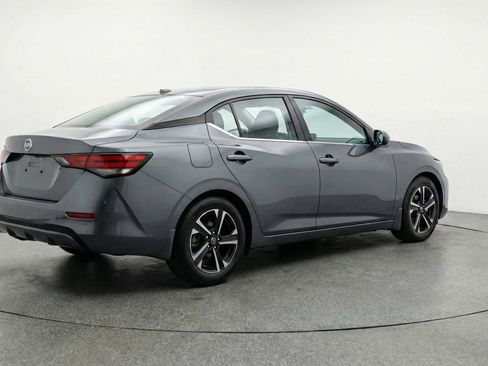 Used 2025 Nissan Sentra SV image 9