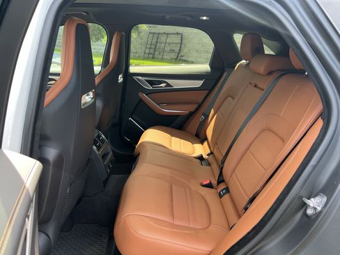 Certified 2026 Jaguar F-PACE R-Dynamic S AWD/4WD image 28