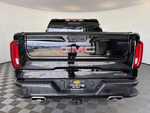 Certified 2024 GMC Sierra 1500 AT4 w/ Technology Package AWD/4WD image 10
