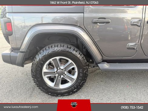 Used 2018 Jeep Wrangler Unlimited Sahara AWD/4WD image 54