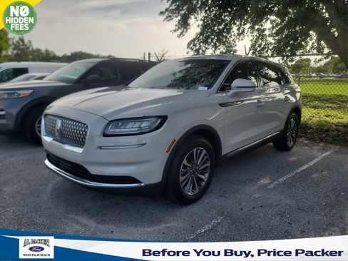 Used 2023 Lincoln Nautilus Reserve FWD image 1