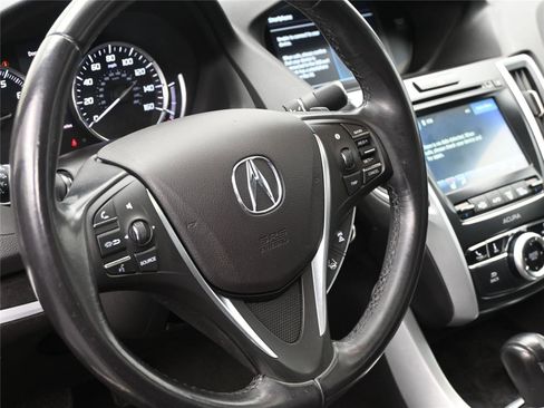 Used 2019 Acura TLX image 8