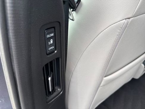 Used 2022 Honda Odyssey EX-L image 19
