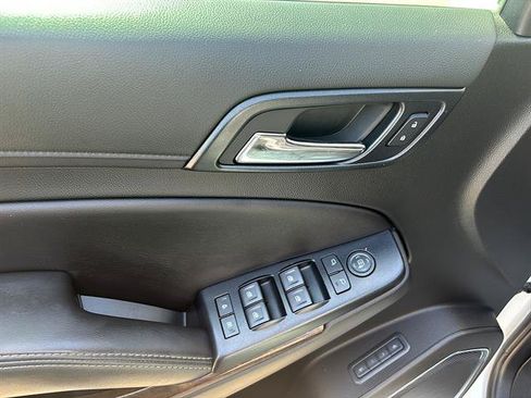 Used 2019 Chevrolet Tahoe LT AWD/4WD image 14