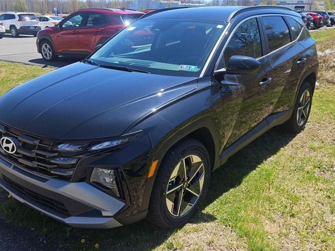 Certified 2025 Hyundai Tucson SEL AWD/4WD image 3
