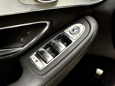 Used 2019 Mercedes-Benz C 300 4MATIC Sedan image 13