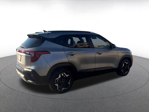 Used 2025 Kia Seltos S image 11