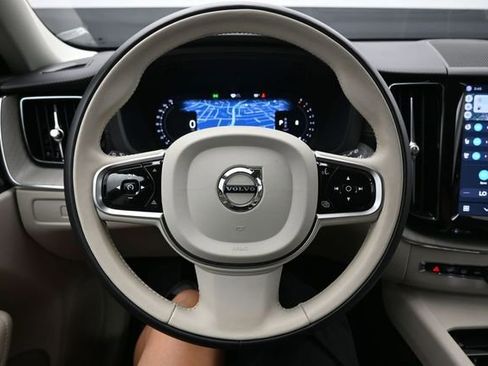 Used 2024 Volvo XC60 B5 Ultimate w/ Protection Package Premier AWD/4WD image 25
