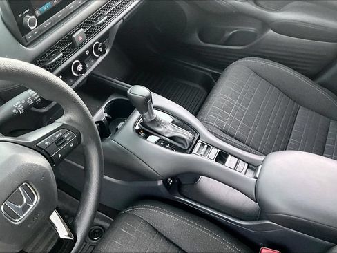Certified 2025 Honda HR-V LX image 17