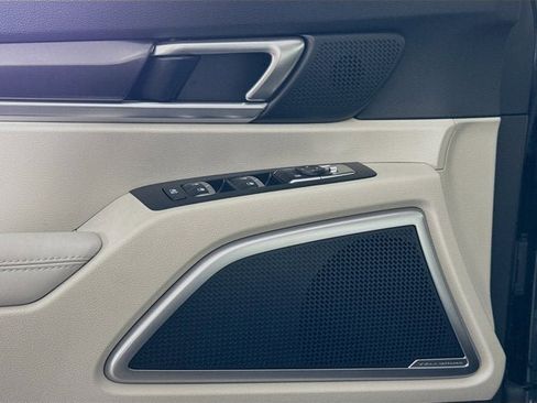 New 2025 Kia Telluride S image 22