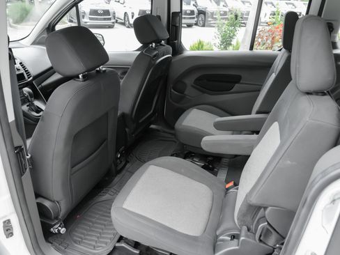 Used 2023 Ford Transit Connect XL FWD image 18